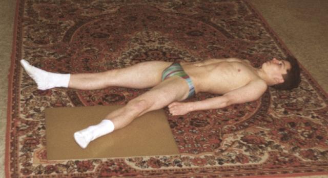 Физические упражнения, направленные на восстановление подвижности в тазобедренном суставе